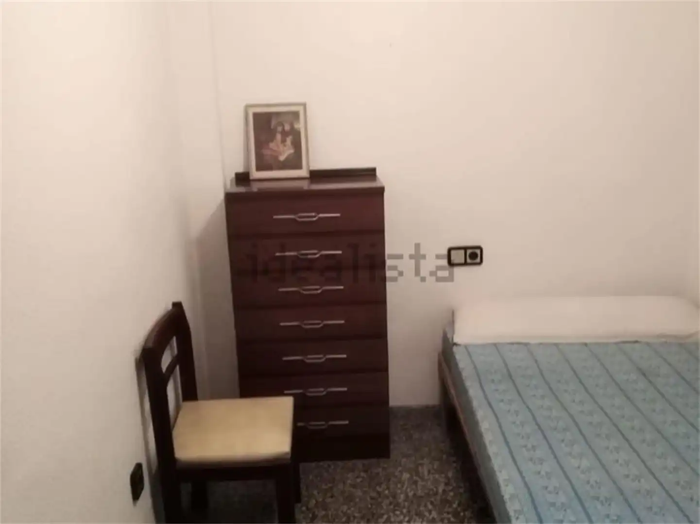Piso en venta en Calle de Adrada de Haza, Portazgo Habitación de Piso en venta en Madrid con Aire acondicionado, Calefacción y Amueblado