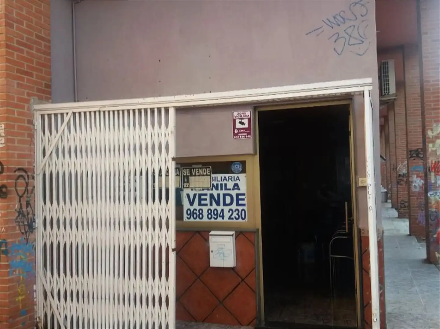 Local de alquiler en Calle Historiador Salas Larrazábal, Alcantarilla Local de alquiler en Alcantarilla con Aire acondicionado y Amueblado