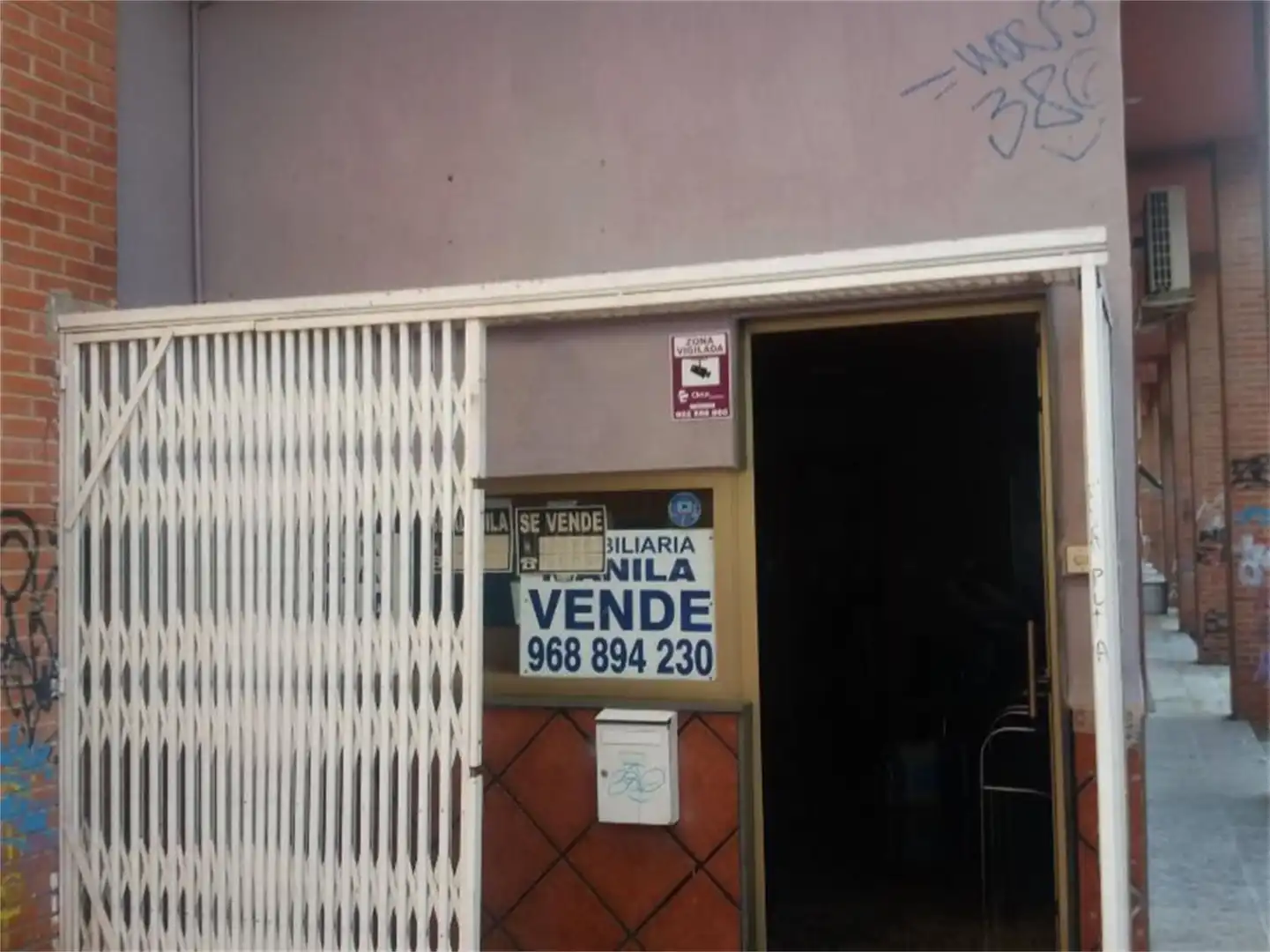 Local de alquiler en Calle Historiador Salas Larrazábal, Alcantarilla Local de alquiler en Alcantarilla con Aire acondicionado y Amueblado