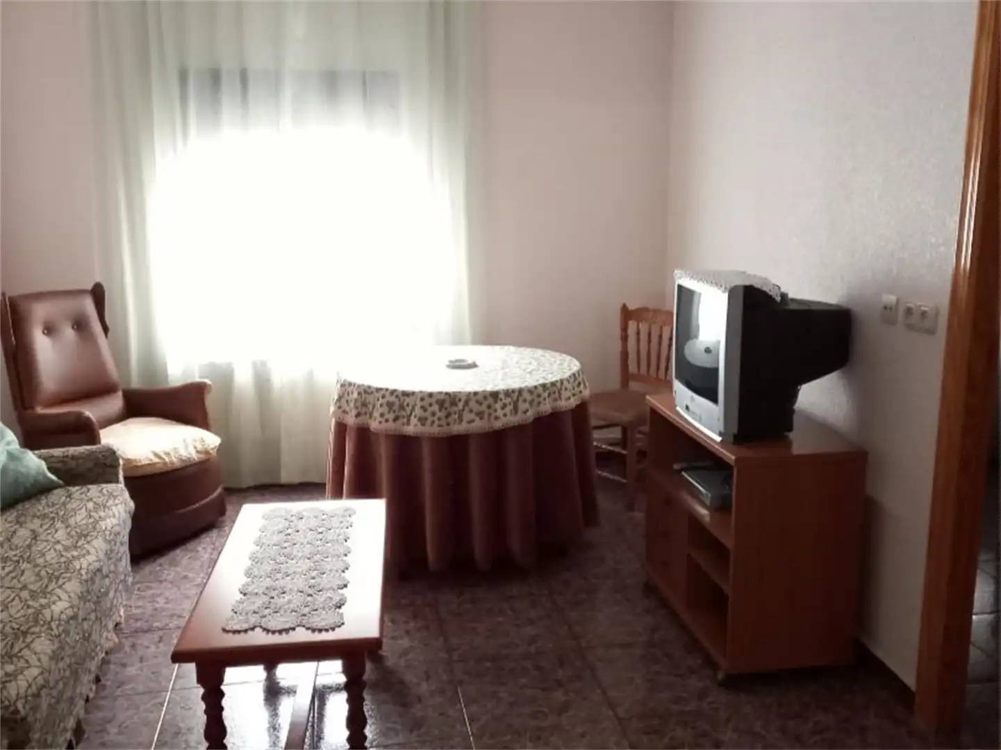 Wohnzimmer von Einfamilien-Reihenhaus zum Verkauf in El Bonillo mit Heizung, Terrasse und Abstellraum