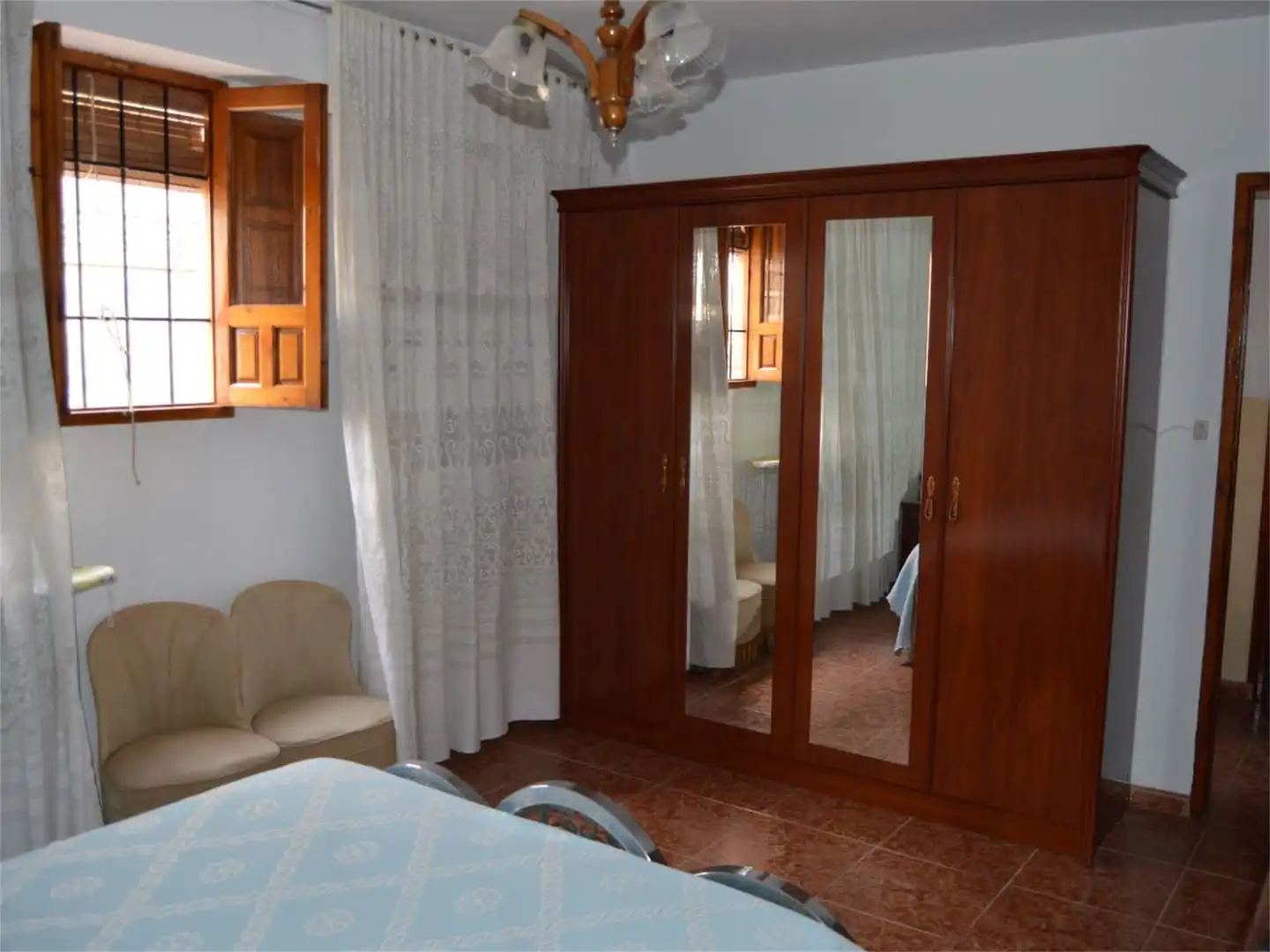 Casa adosada en venta en Calle Victoria, Cuevas Bajas