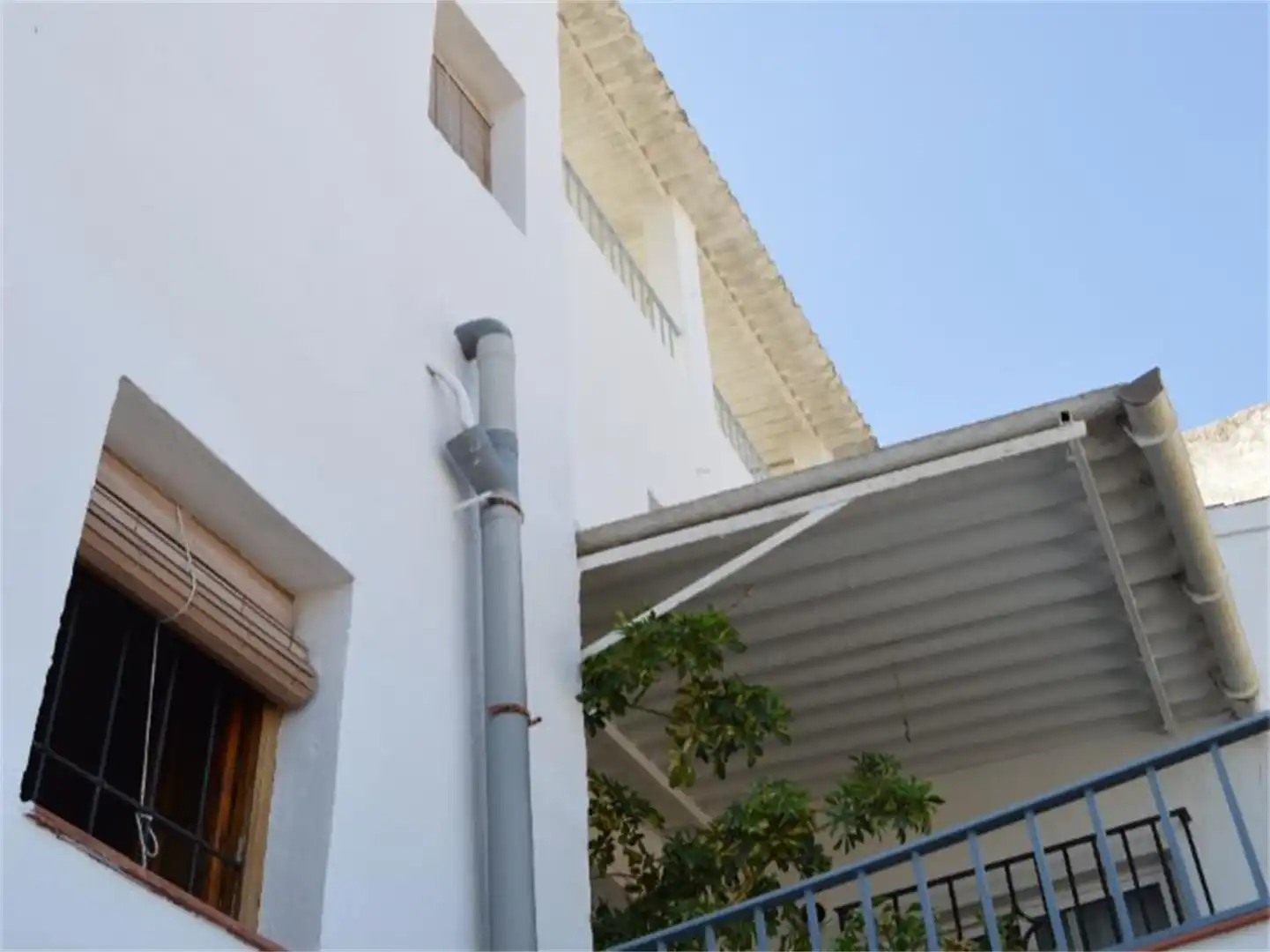 Vista exterior de Casa adosada en venta en Cuevas Bajas con Terraza y Balcón