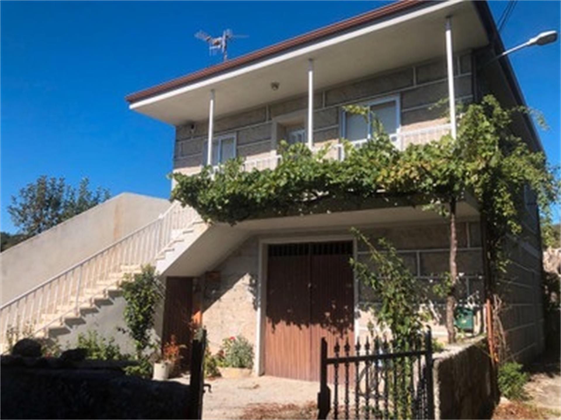 Vista exterior de Casa o chalet en venta en Baños de Molgas con Balcón