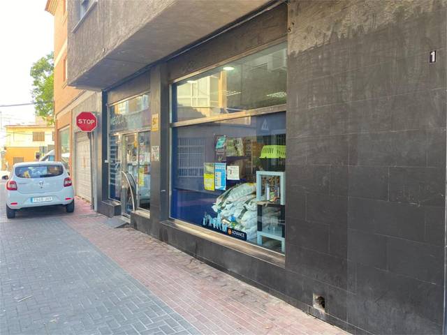 Local comercial en Alquiler en Calle Constitución en Nonduermas