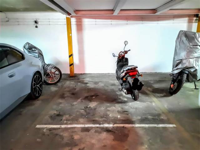 Garaje en Alquiler en Calle Músico Barbieri, 10 en Barrio de Patraix