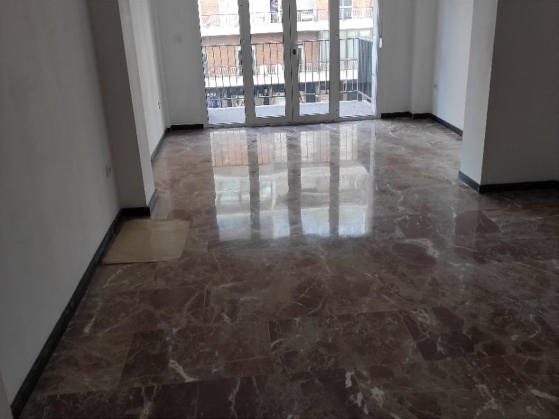 Oficina de alquiler en  Sevilla Capital con Aire acondicionado, Calefacción y Parquet