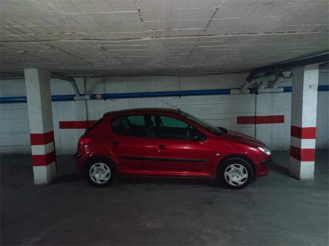 Garaje en Alquiler en Calle Cuarteles en Perchel Sur - Plaza de Toros Vieja