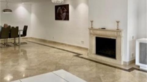 Piso de alquiler en Calle Rossini, Sierra Blanca, Málaga - imagen 5 Foto 5 de Piso de alquiler en Calle Rossini, Sierra Blanca, Málaga