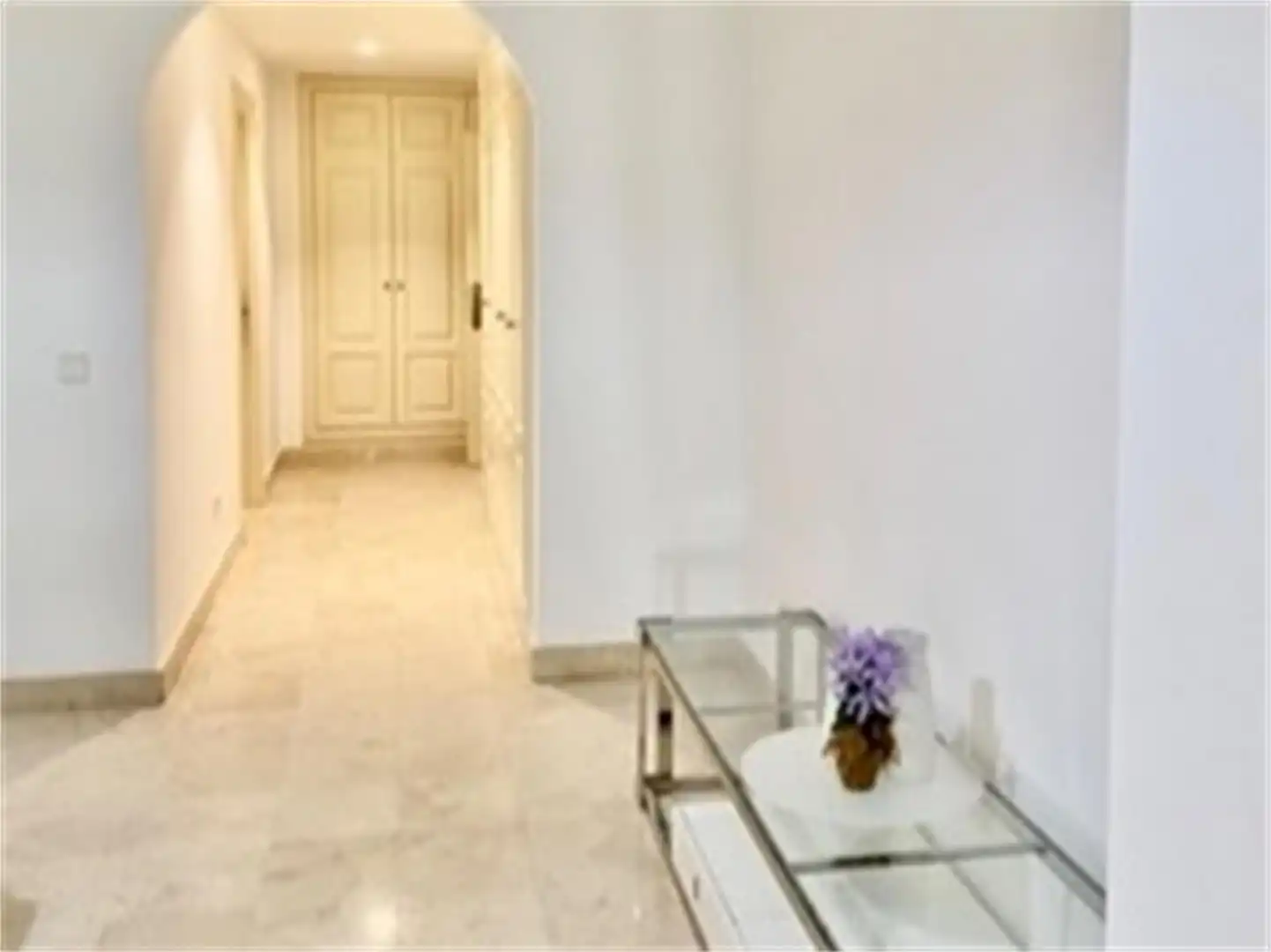 Piso de alquiler en Marbella con Aire acondicionado, Calefacción y Jardín privado