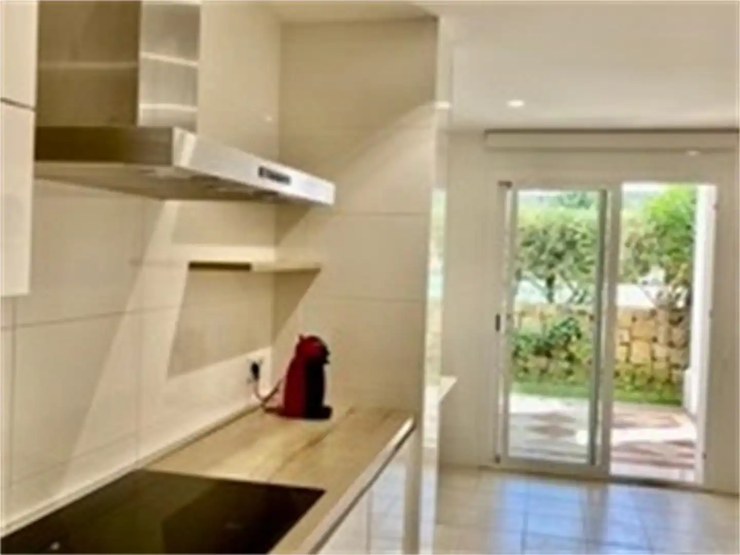 Cocina de Piso de alquiler en Marbella con Aire acondicionado, Calefacción y Jardín privado