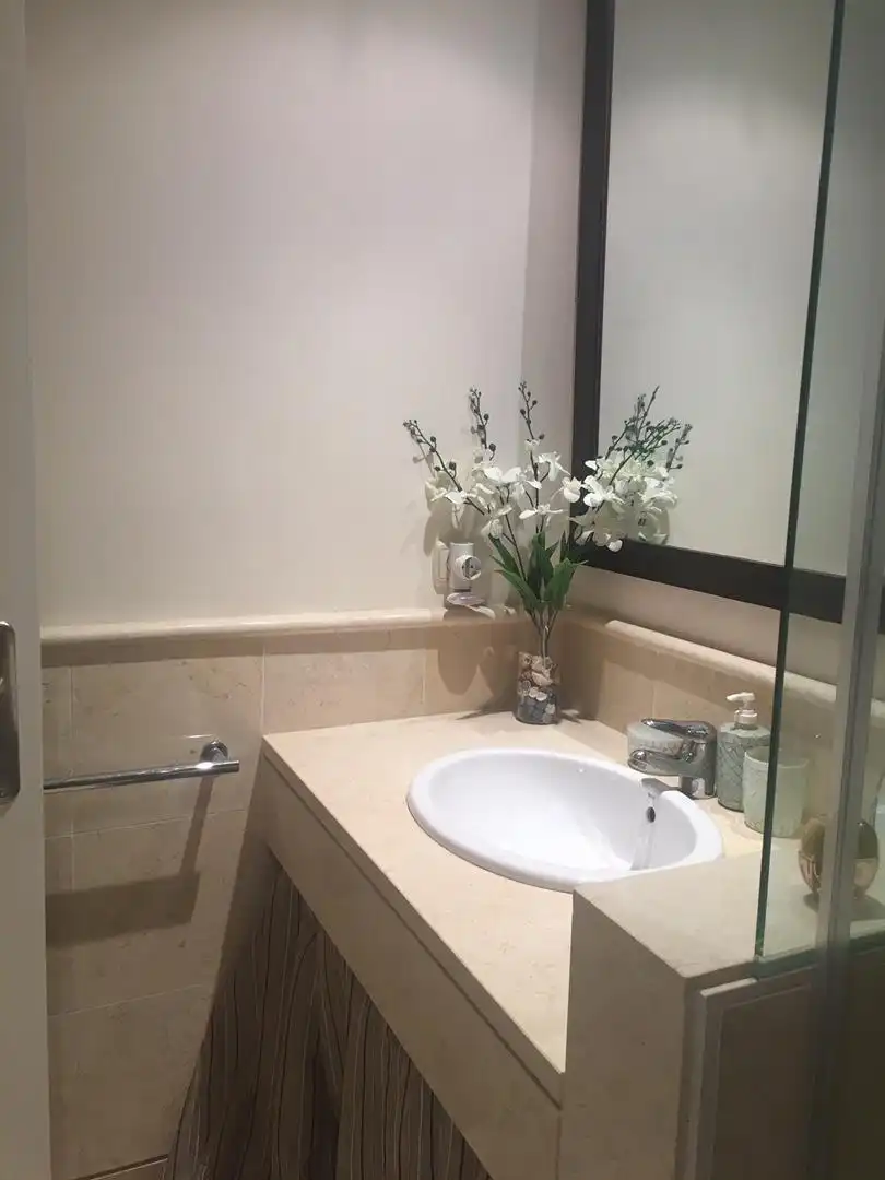 Zimmer in Avenida Joaquín Sorolla, La Zagaleta Badezimmer von Wohnung zur untervermieten in Benahavís mit Klimaanlage, Heizung und Privatgarten