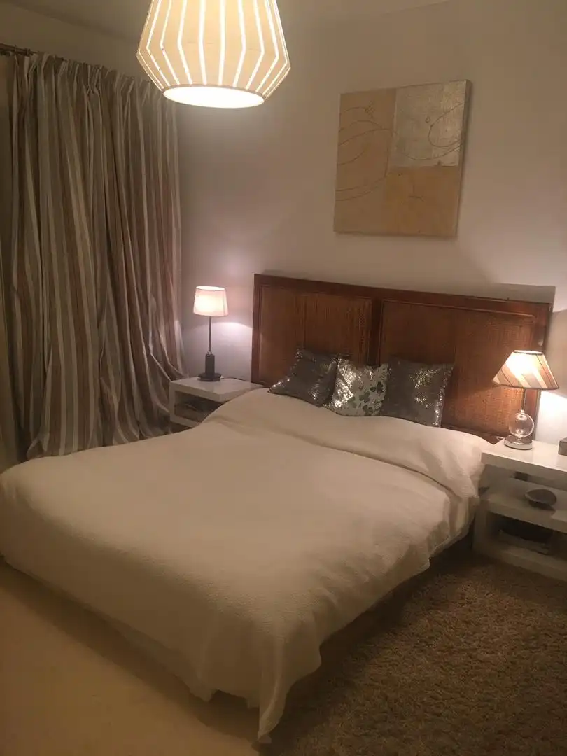 Zimmer in Avenida Joaquín Sorolla, La Zagaleta Schlafzimmer von Wohnung zur untervermieten in Benahavís mit Klimaanlage, Heizung und Privatgarten