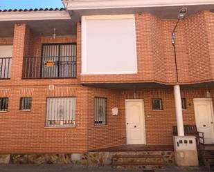 Exterior view of House or chalet for sale in Cabañas de Yepes  with Air Conditioner