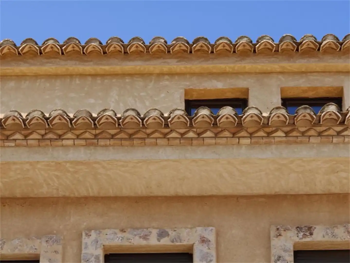 Casa adosada en venta en Calle el Rey, 2, Venta del Moro Vista exterior de Casa adosada en venta en Venta del Moro con Balcón