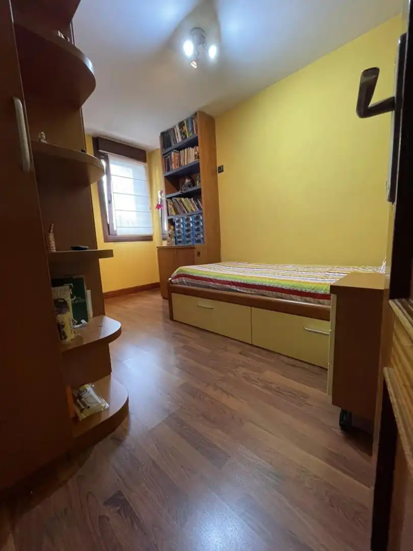 Piso en venta en Barrio Marutze, Urduliz Habitación de Piso en venta en Urduliz con Balcón