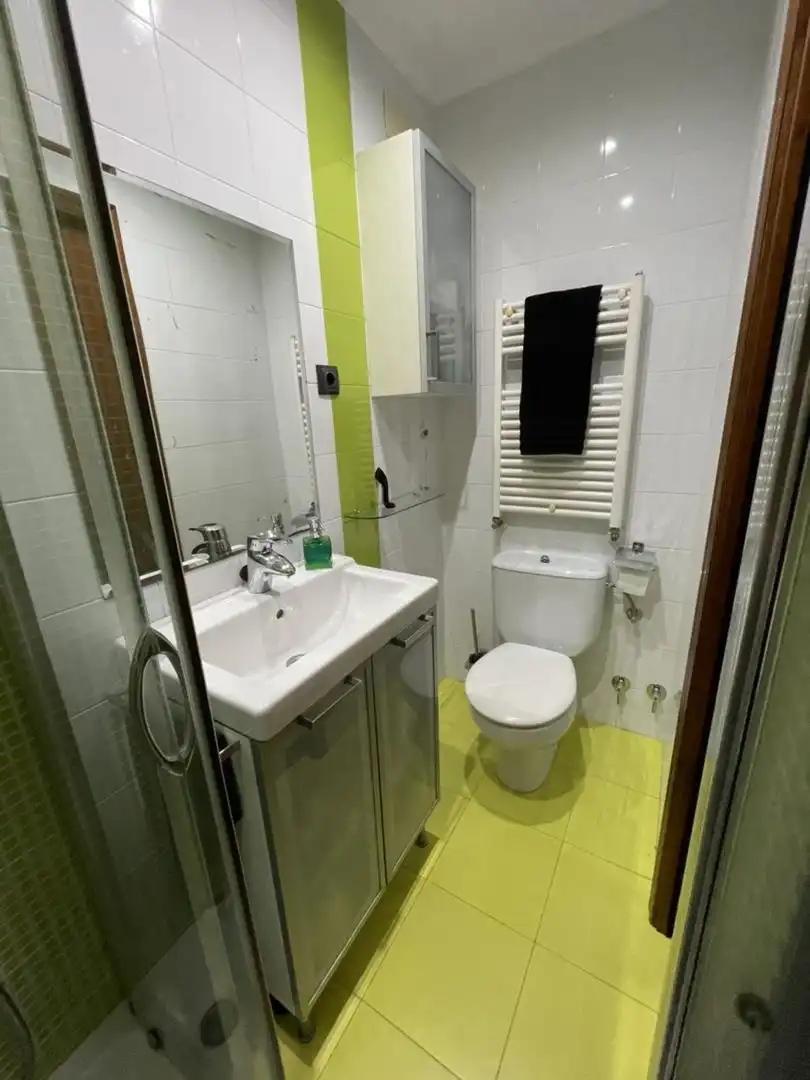 Piso en venta en Barrio Marutze, Urduliz Baño de Piso en venta en Urduliz con Balcón
