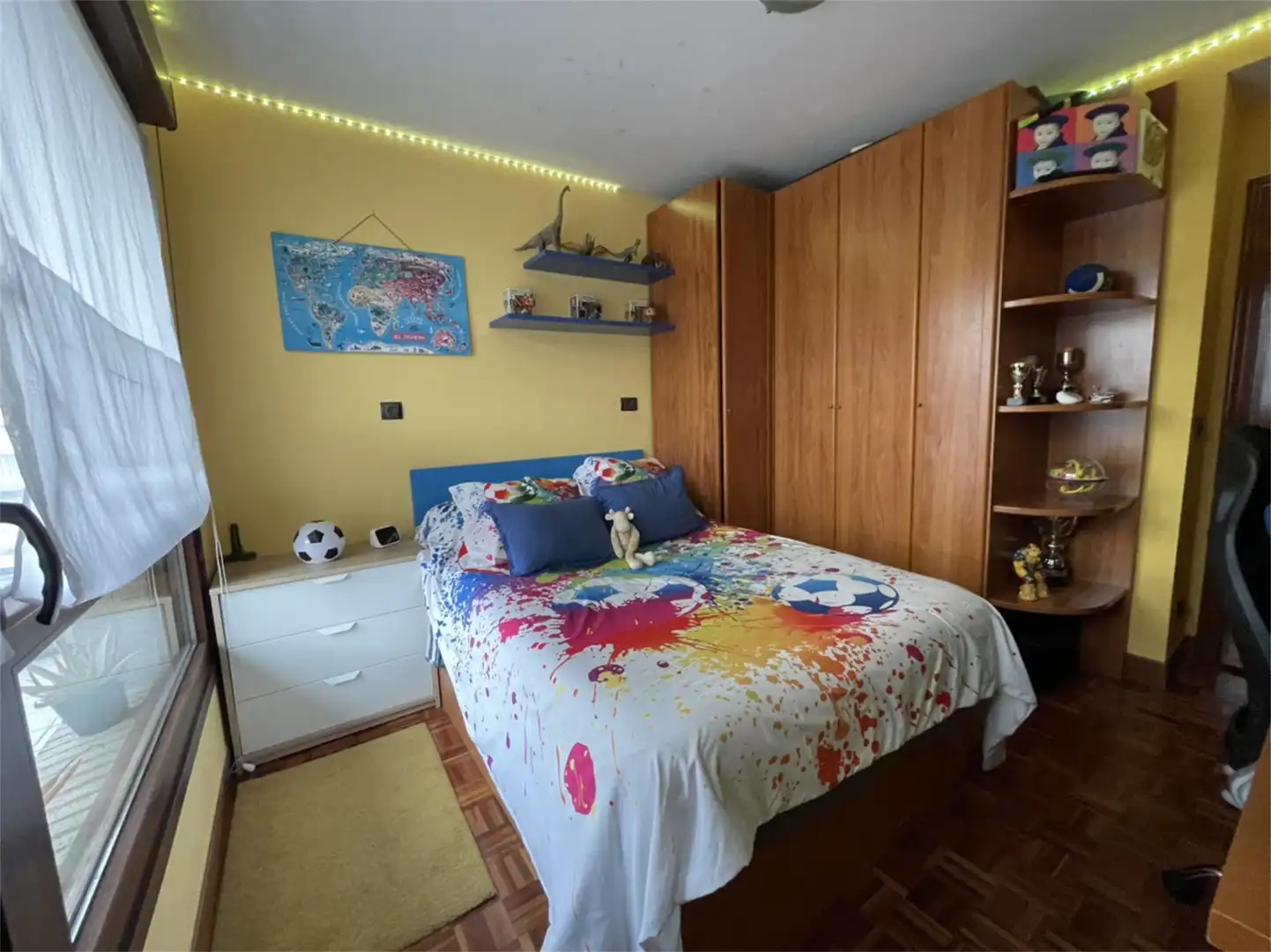 Piso en venta en Barrio Marutze, Urduliz Habitación de Piso en venta en Urduliz con Balcón