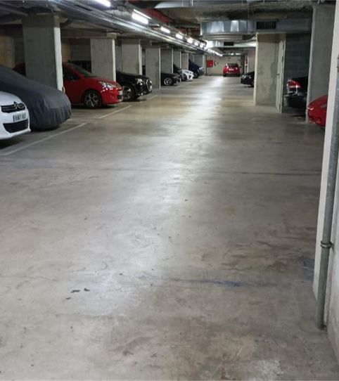 Garaje de alquiler en Carrer Clara Campoamor, La Catalana, Sant Adrià de Besòs - imagen 2 Foto 2 de Garaje de alquiler en Carrer Clara Campoamor, La Catalana, Sant Adrià de Besòs