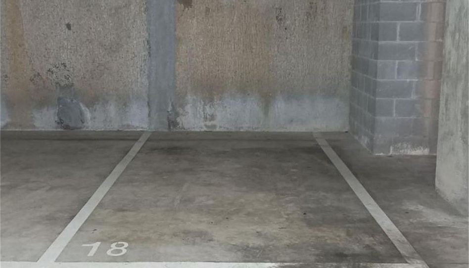 Garaje de alquiler en Carrer Clara Campoamor, La Catalana, Sant Adrià de Besòs - imagen 1 Foto 1 de Garaje de alquiler en Carrer Clara Campoamor, La Catalana, Sant Adrià de Besòs