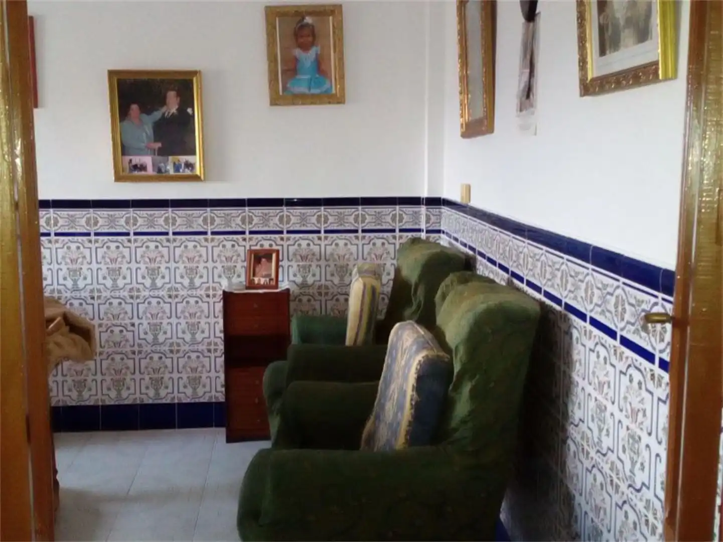 Casa adosada en venta en Calle Larga, Zufre Sala de estar de Casa adosada en venta en Zufre con Aire acondicionado, Terraza y Amueblado