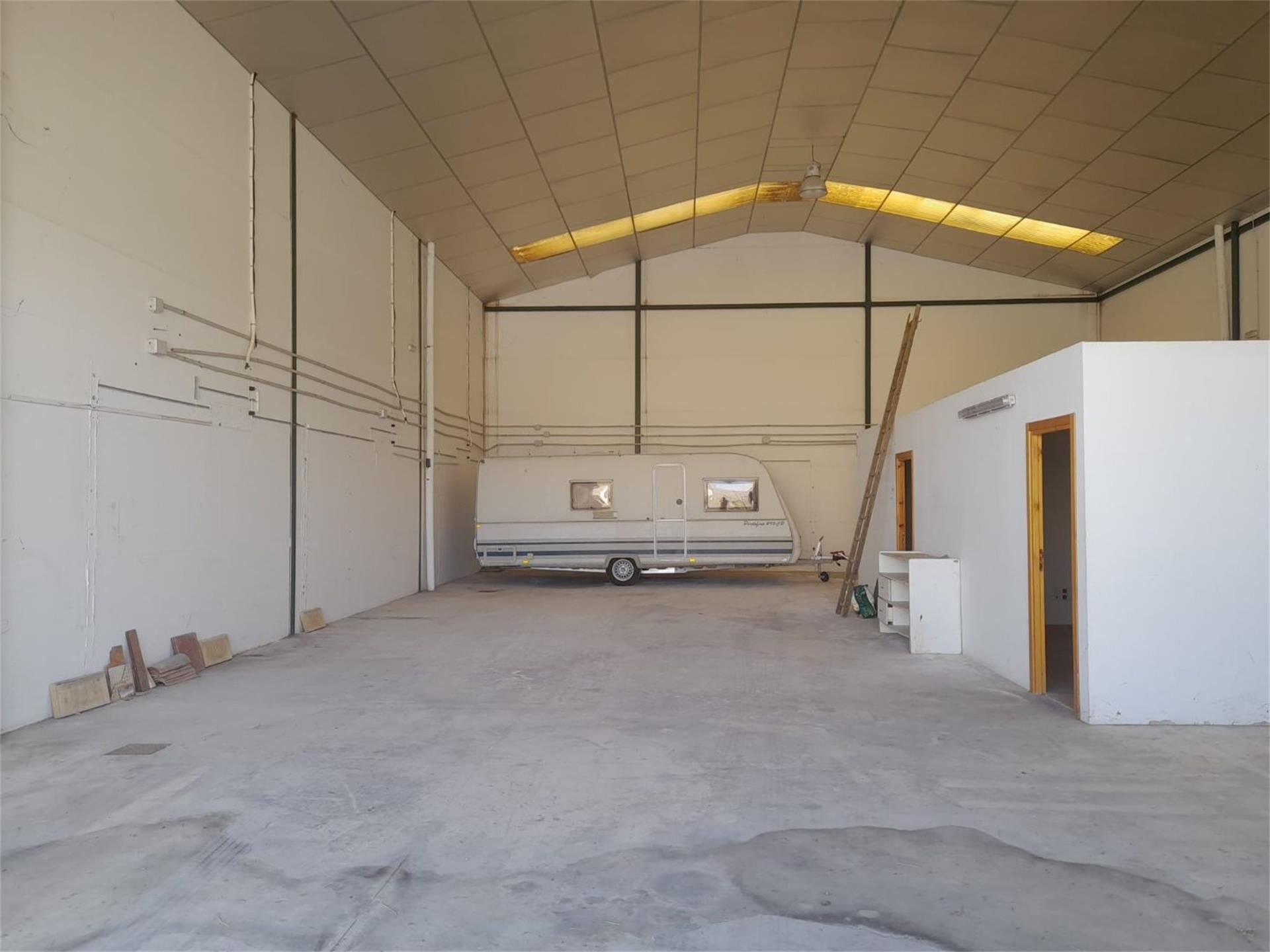 Nau industrial de lloguer en Chinchilla de Monte-Aragón