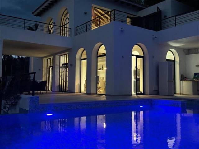 Piso en Alquiler en Calle Bonn en Altea Hills