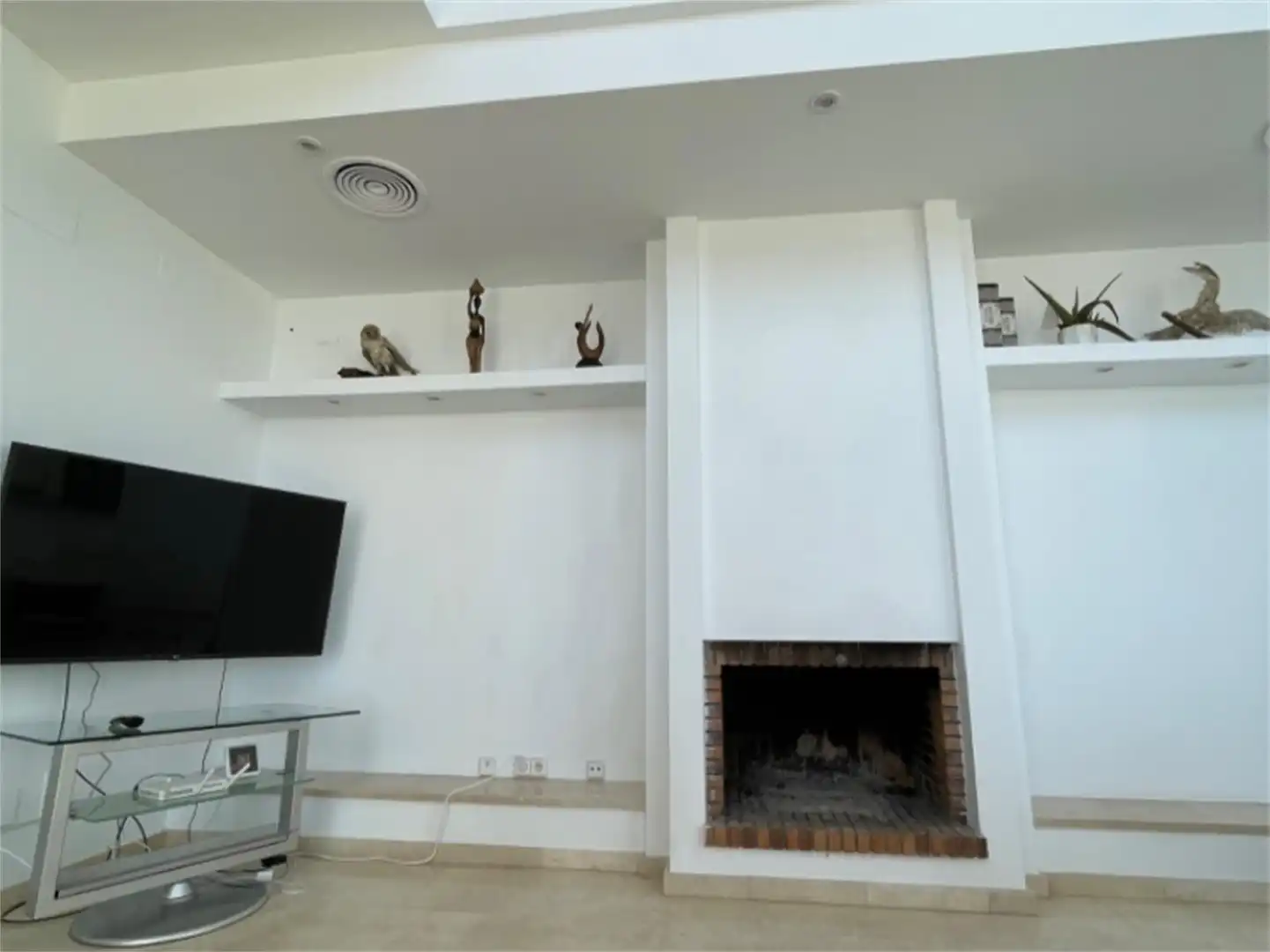 Piso de alquiler en Calle Bonn, Altea Hills Sala de estar de Piso de alquiler en Altea con Aire acondicionado, Calefacción y Jardín privado