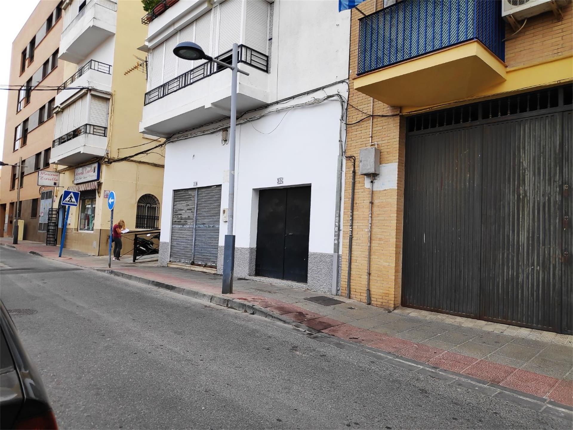 Vista exterior de Local en venta en Mairena del Aljarafe