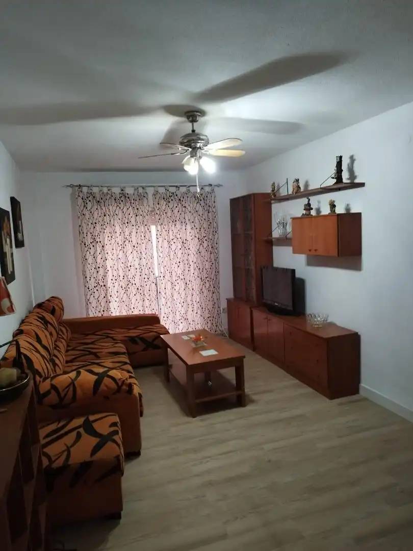 Sala de estar de Piso en venta en Antequera con Aire acondicionado, Calefacción y Parquet