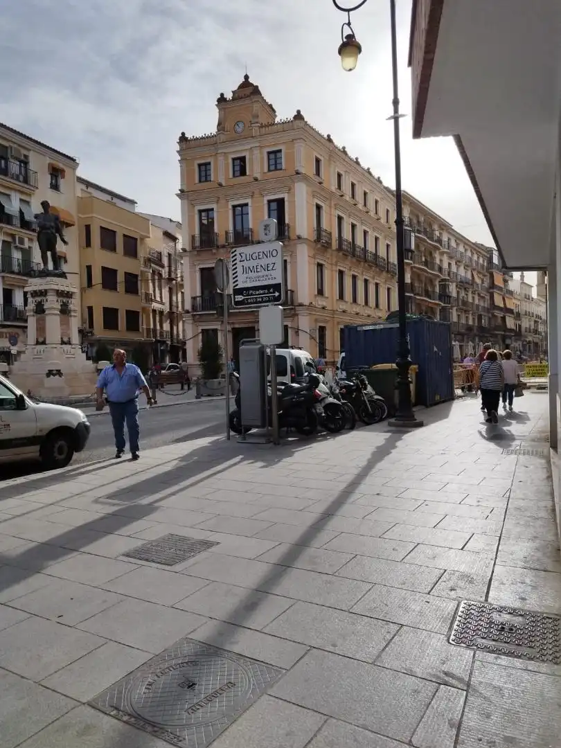 Vista exterior de Piso en venta en Antequera con Aire acondicionado, Calefacción y Parquet