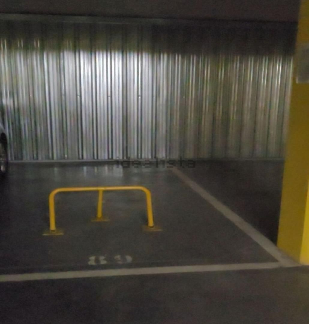 Garage to rent in Calle Varsovia, Solagua