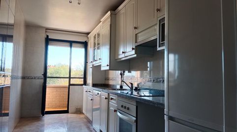 Piso en venta en Avenida José Tartiere, Lugones, Siero - imagen 3 Foto 3 de Piso en venta en Avenida José Tartiere, Lugones, Siero