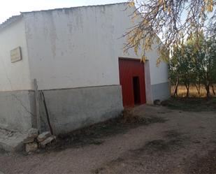 Exterior view of Industrial buildings for sale in Villar de Cañas