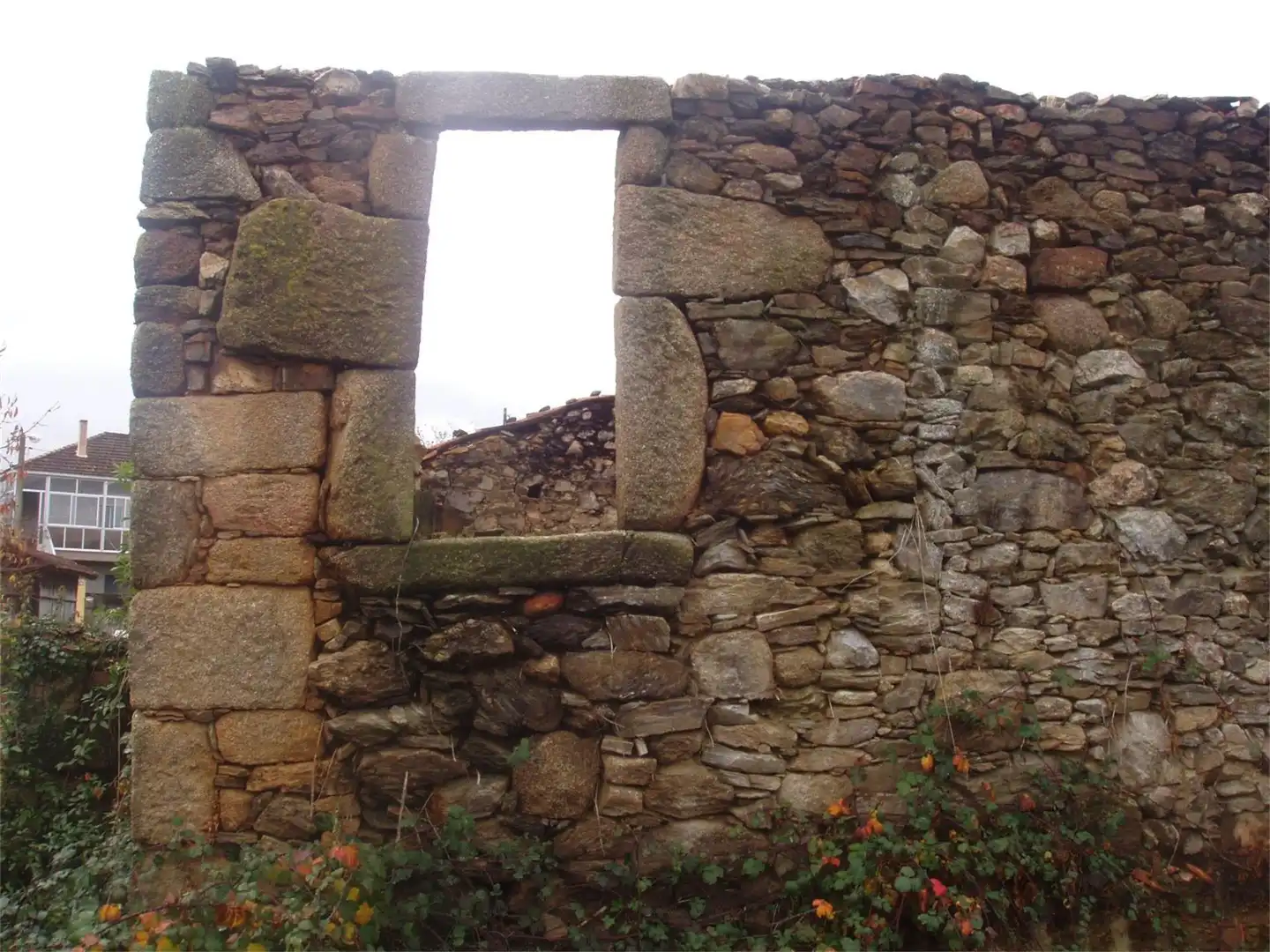 Außenansicht von Einfamilien-Reihenhaus zum Verkauf in San Cibrao das Viñas