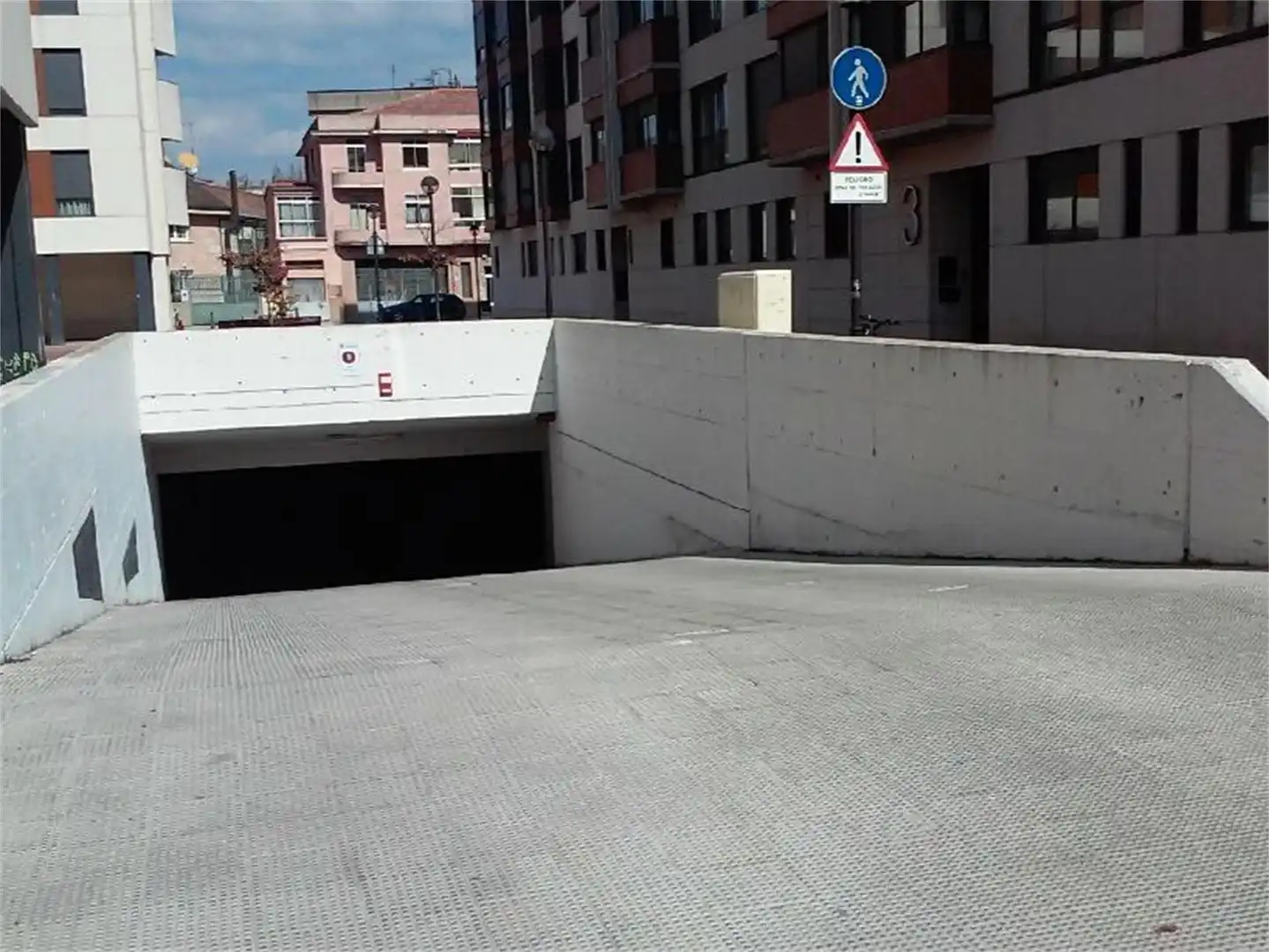 Parking de Garaje de alquiler en Burgos