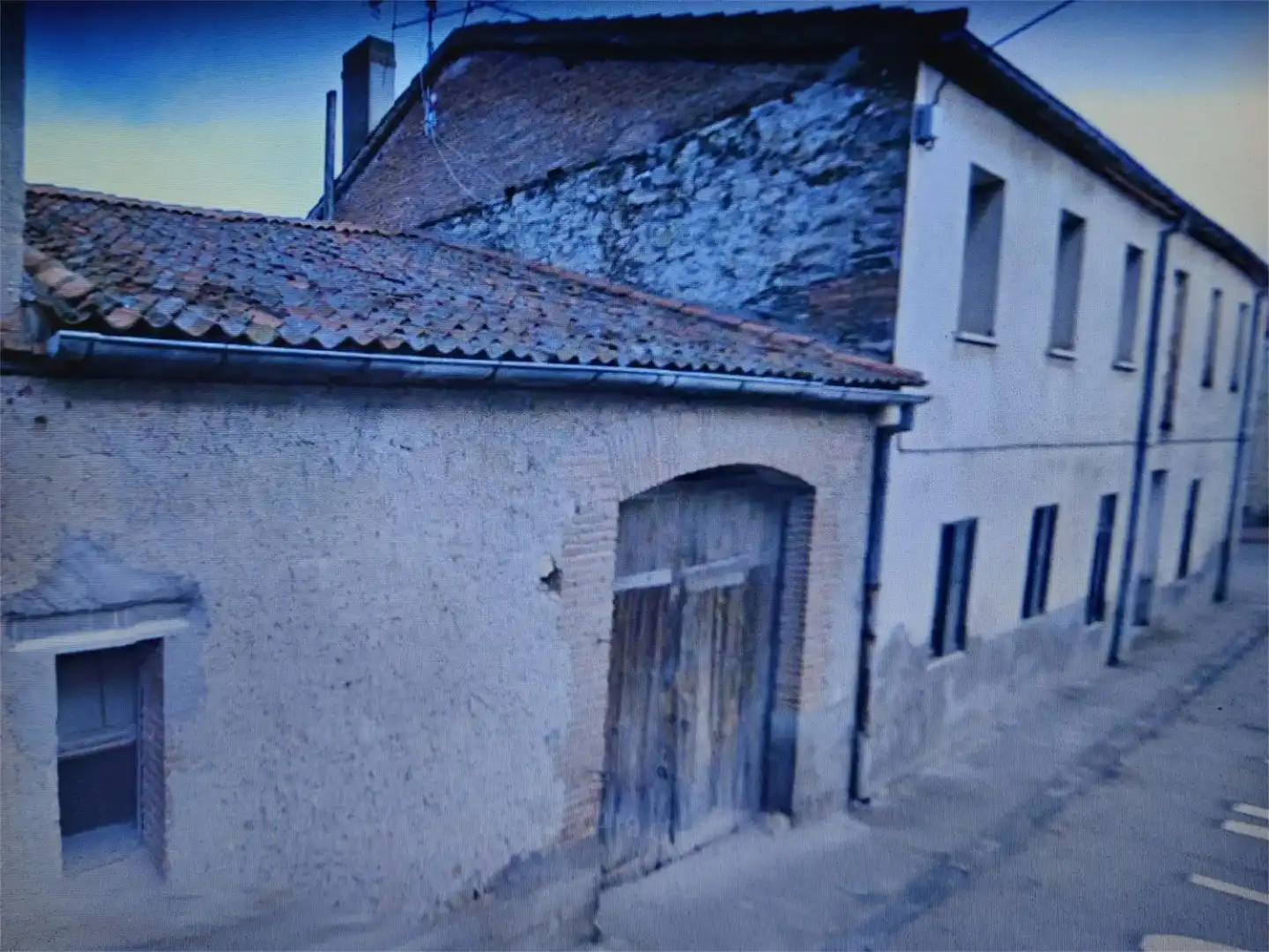 Casa adosada en venta en Calle la Muela, Carbonero el Mayor Vista exterior de Casa adosada en venta en Carbonero el Mayor con Terraza