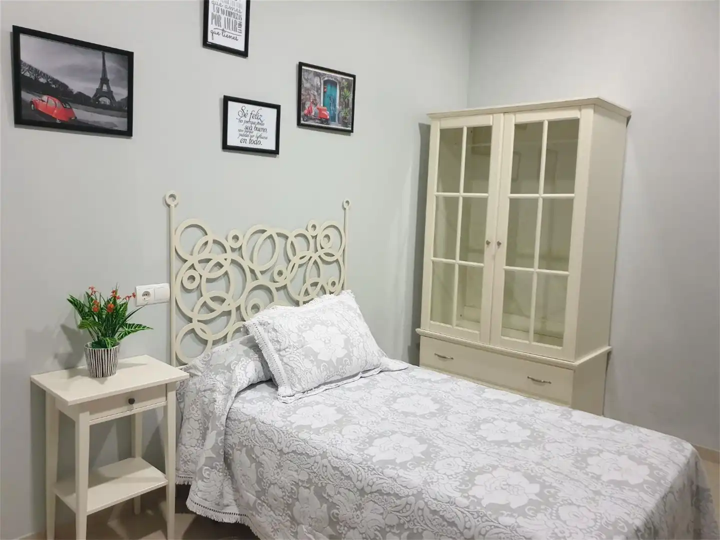 Habitación en Calle Doctor Manuel E. Patarroyo, 21, Osuna Habitación de Planta baja para compartir en Osuna con Aire acondicionado, Calefacción y Amueblado
