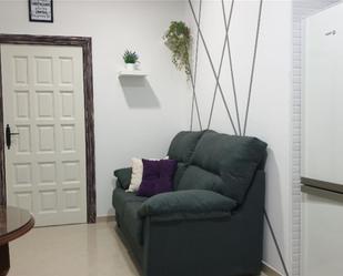 Sala d'estar de Planta baixa per a compartir en Osuna amb Aire condicionat
