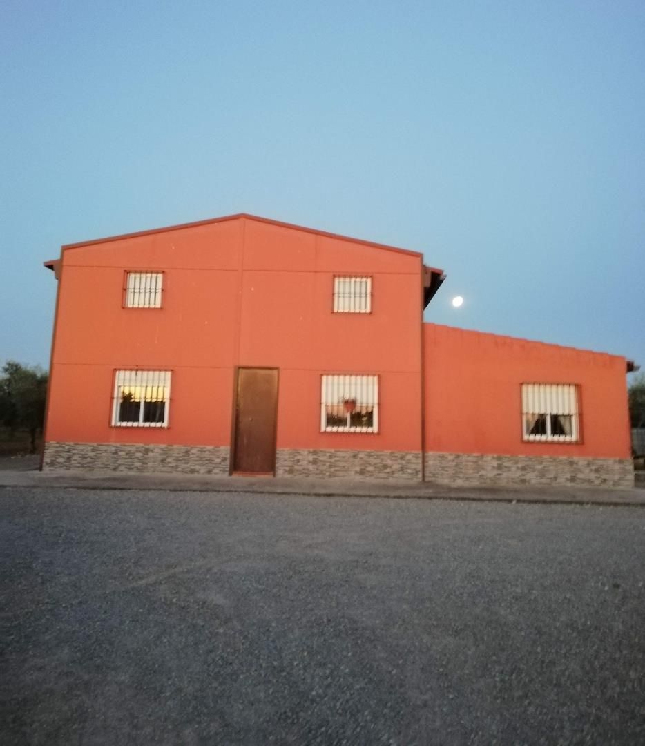 Vista exterior de Finca rústica en venda en Trebujena amb Traster