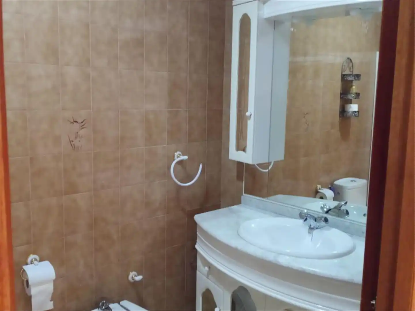 Piso en venta en Calle las Huertas, Saldaña Baño de Piso en venta en Saldaña con Calefacción, Parquet y Terraza