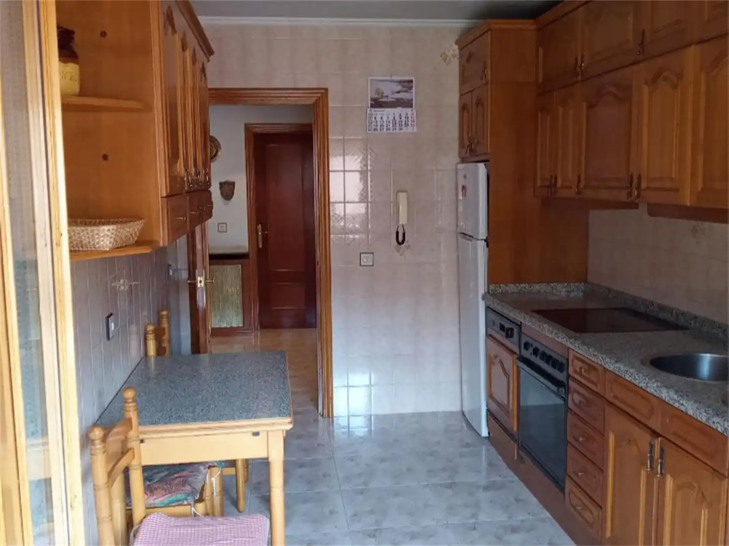 Piso en venta en Calle las Huertas, Saldaña Cocina de Piso en venta en Saldaña con Calefacción, Parquet y Terraza