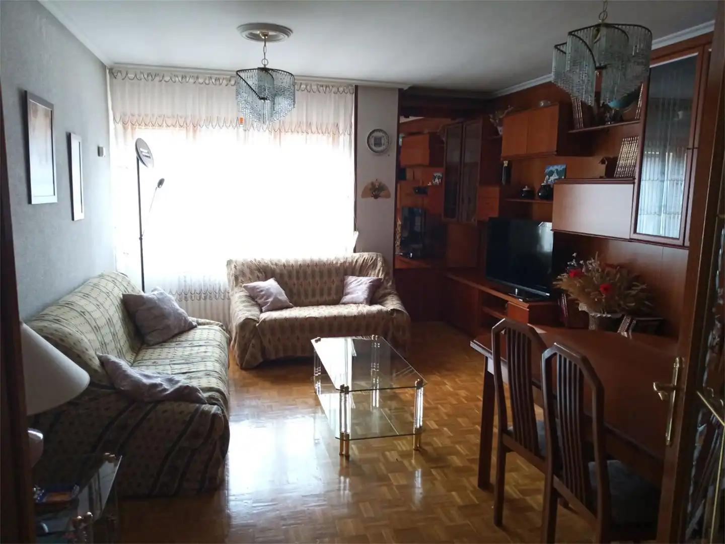 Piso en venta en Calle las Huertas, Saldaña Sala de estar de Piso en venta en Saldaña con Calefacción, Parquet y Terraza