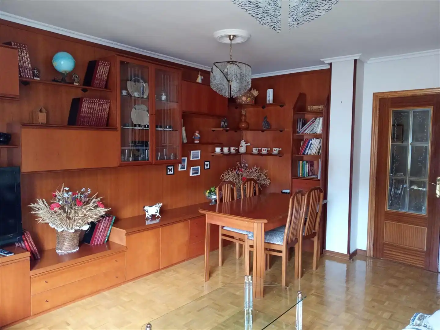 Piso en venta en Calle las Huertas, Saldaña Comedor de Piso en venta en Saldaña con Calefacción, Parquet y Terraza