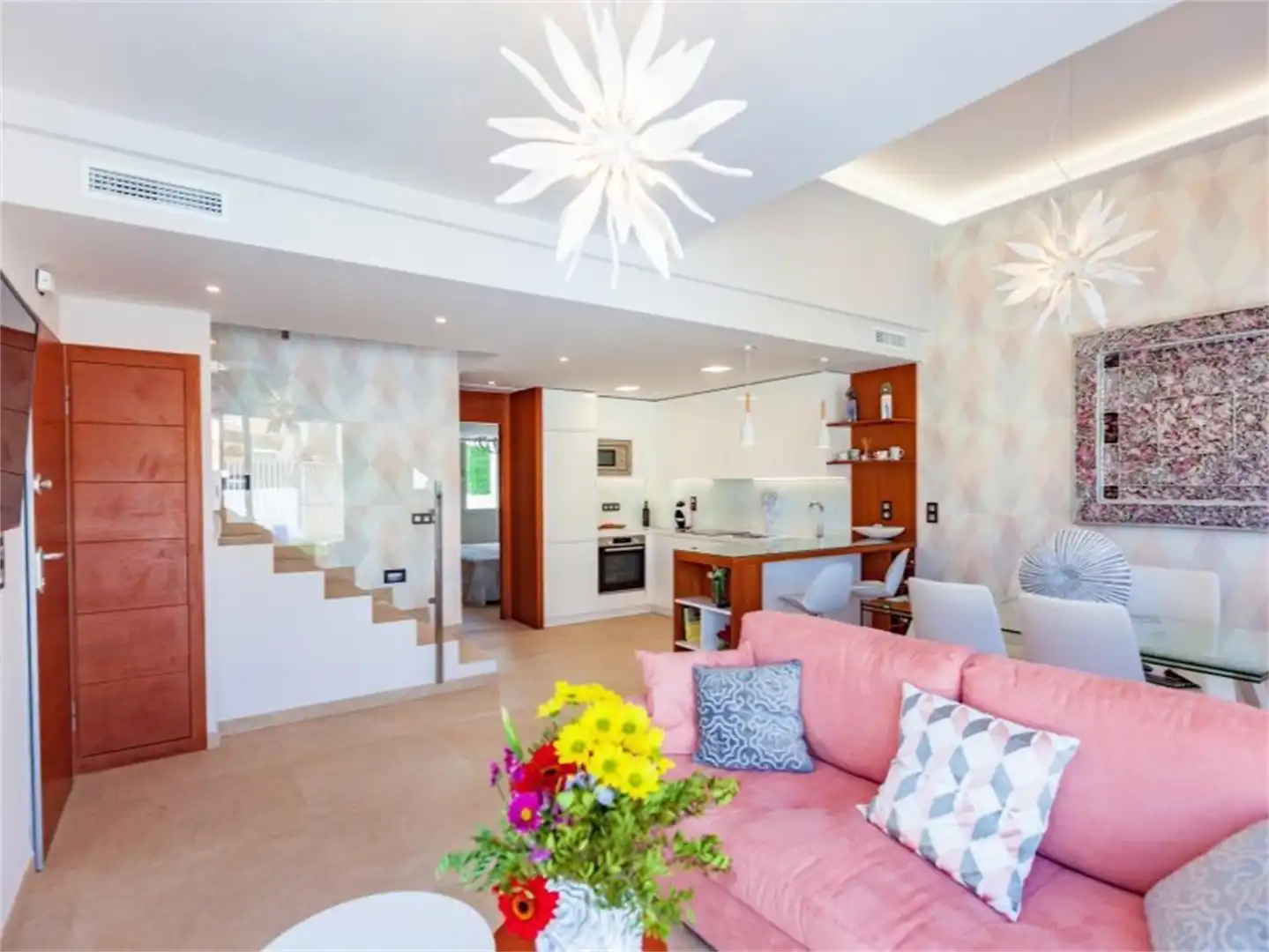 Casa o chalet en venta en Calle Malvarrosa, 35, El Raso Sala de estar de Casa o chalet en venta en Guardamar del Segura con Aire acondicionado, Terraza y Piscina
