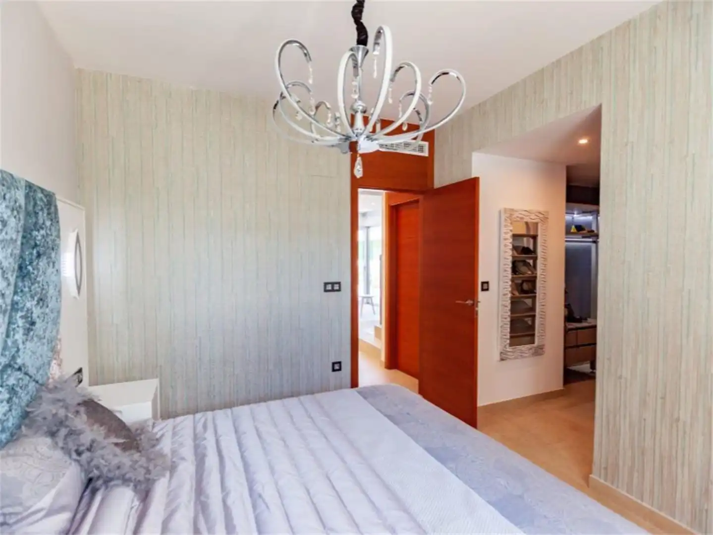 Casa o chalet en venta en Calle Malvarrosa, 35, El Raso Habitación de Casa o chalet en venta en Guardamar del Segura con Aire acondicionado, Terraza y Piscina