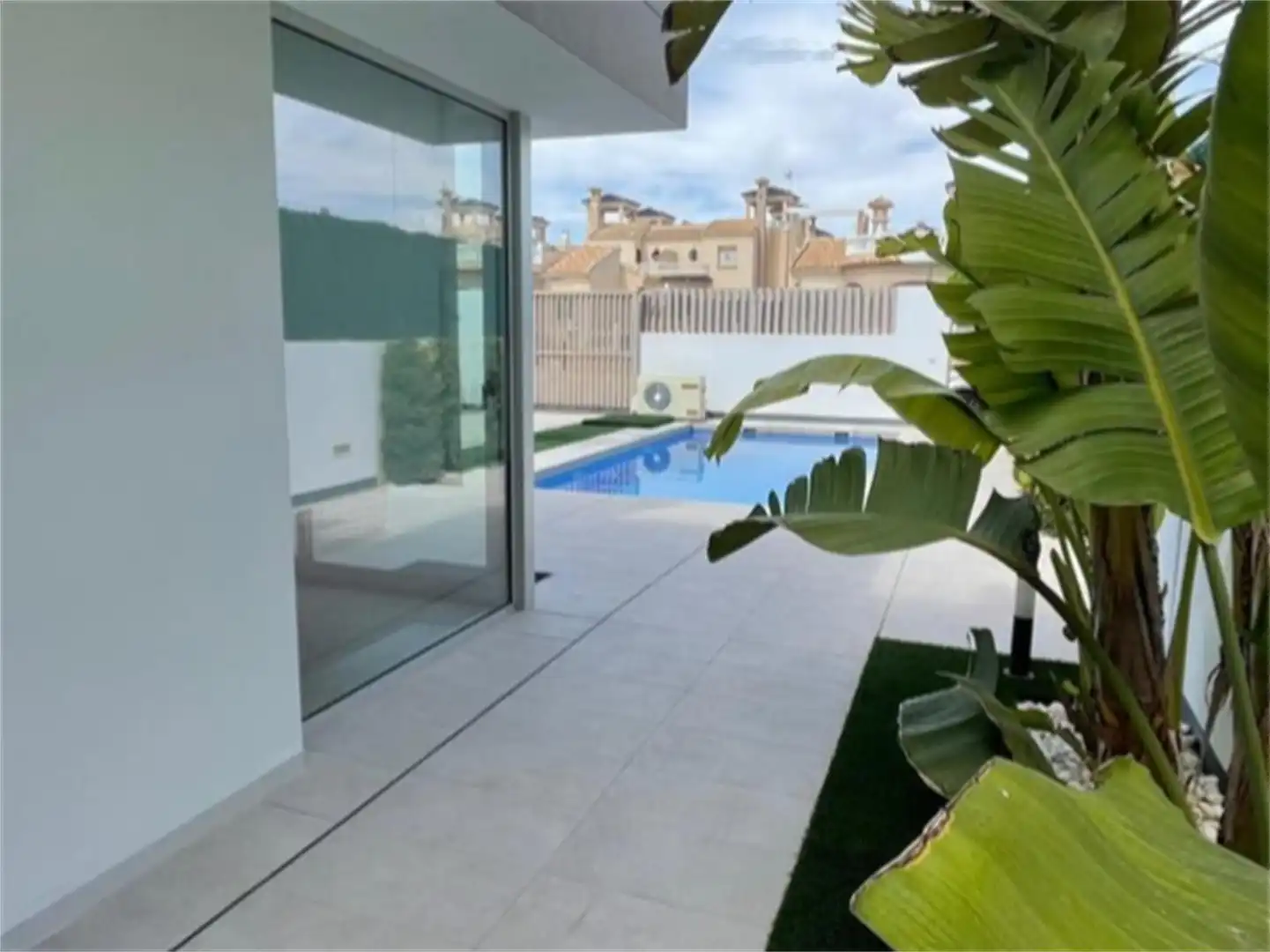 Casa o chalet en venta en Calle Malvarrosa, 35, El Raso Piscina de Casa o chalet en venta en Guardamar del Segura con Aire acondicionado, Terraza y Piscina