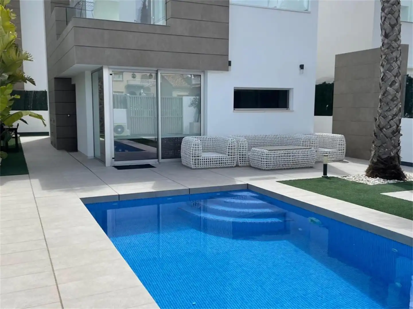 Casa o chalet en venta en Calle Malvarrosa, 35, El Raso Piscina de Casa o chalet en venta en Guardamar del Segura con Aire acondicionado, Terraza y Piscina