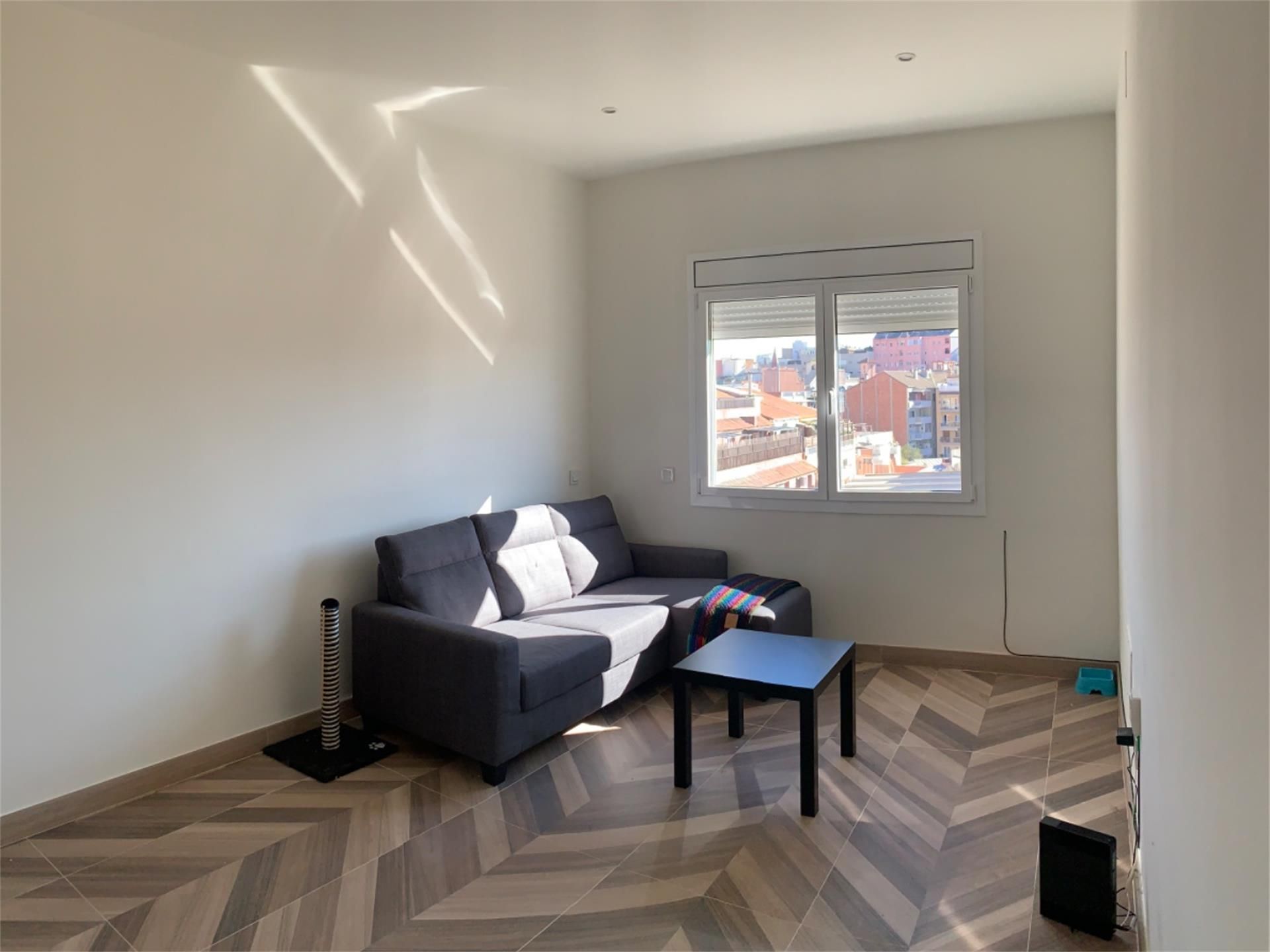 Living room of Flat to share in  Barcelona Capital  with Air Conditioner, Heating and Furnished