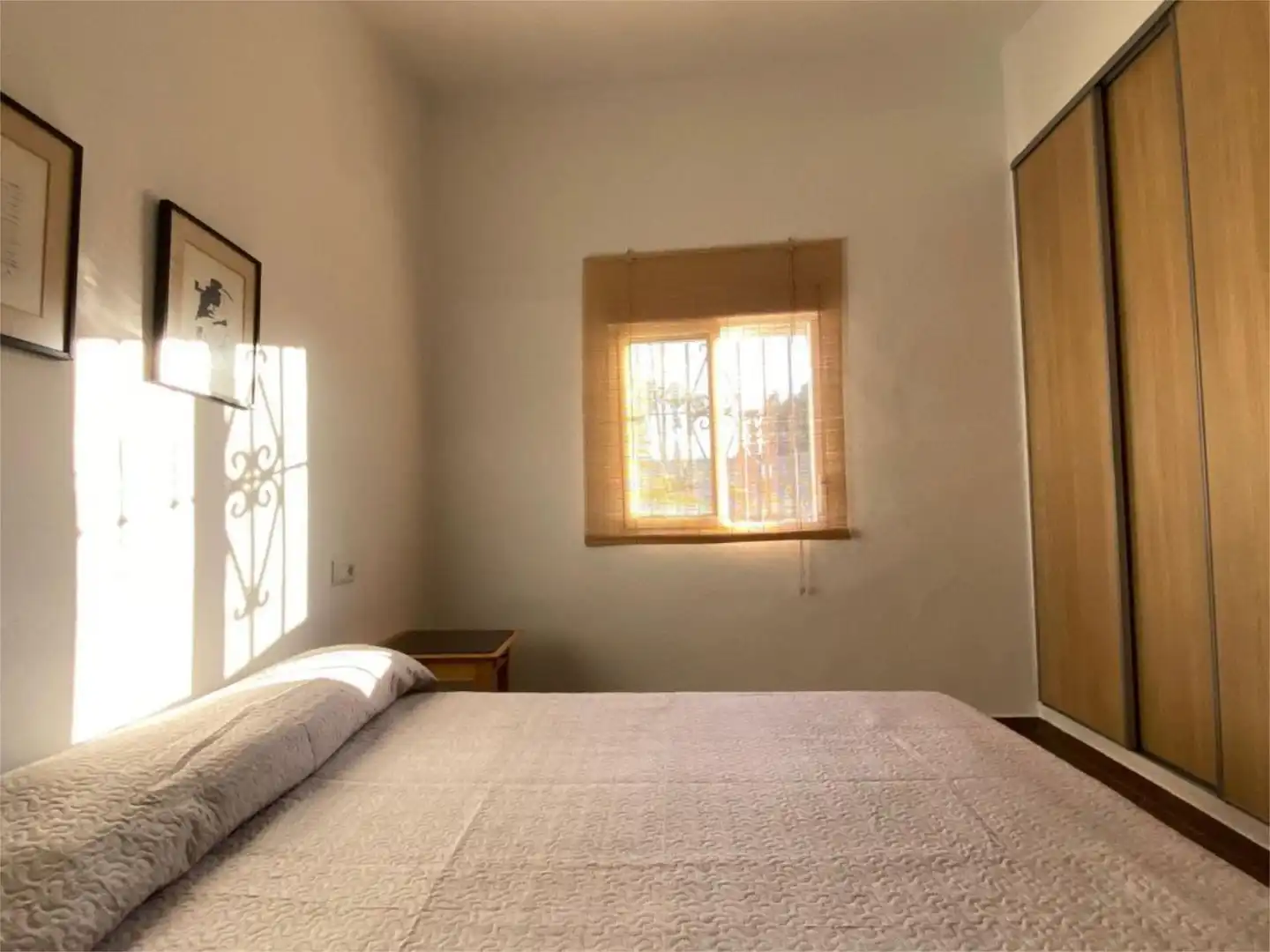 Casa adosada de alquiler en Camino de la Reyerta, La Jara Habitación de Casa adosada de alquiler en Sanlúcar de Barrameda con Aire acondicionado, Calefacción y Jardín privado