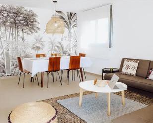 Sala d'estar de Apartament en venda en  Valencia Capital amb Piscina i Moblat